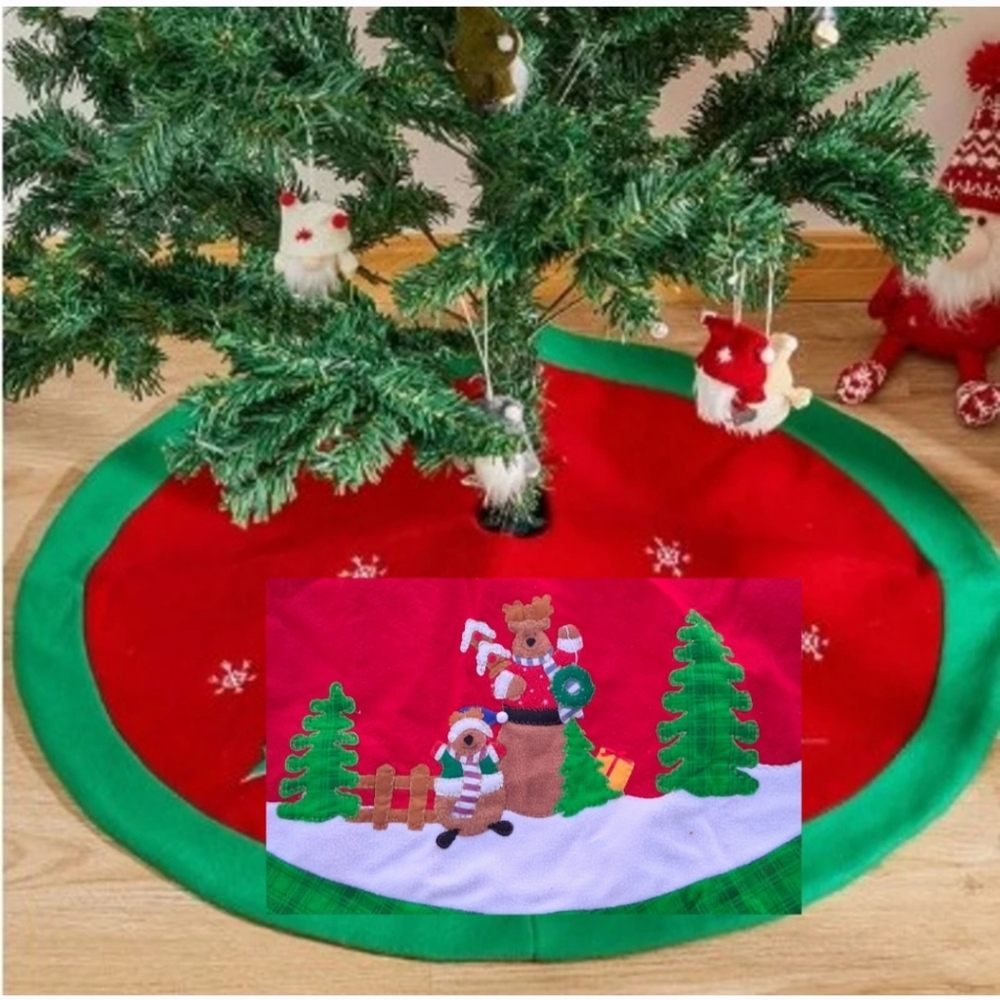 CHRISTMAS Vintage Reindeer Family Snow Applique Tree Skirt NWT